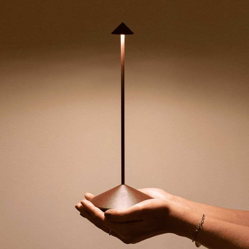 Luminária de Mesa Recarregável Minimalista - Stillus